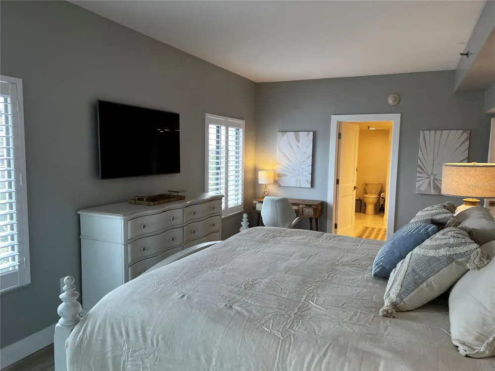 1465 GULF OF MEXICO DRIVE #504 Longboat Key, FL 34228