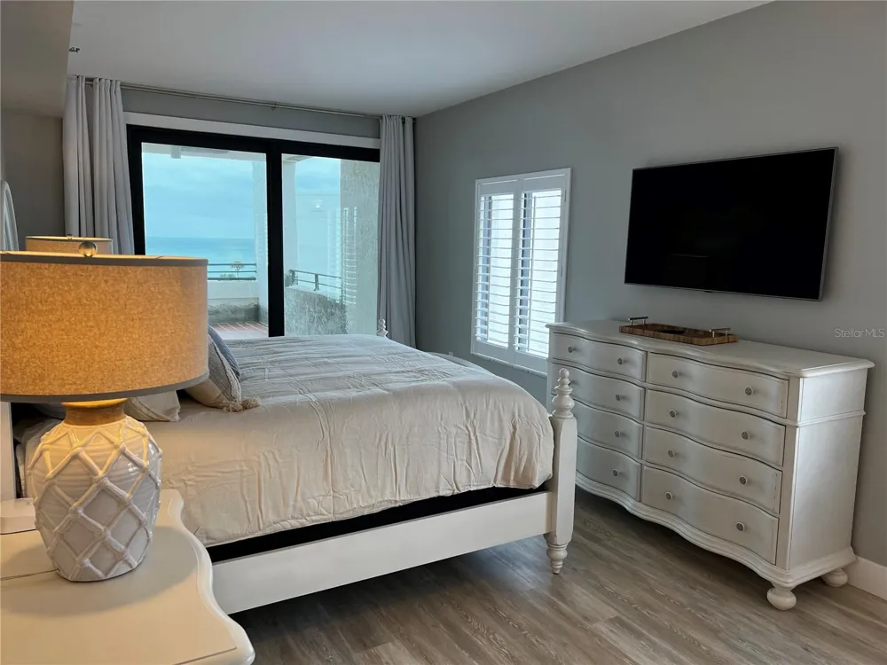 1465 GULF OF MEXICO DRIVE #504 Longboat Key, FL 34228
