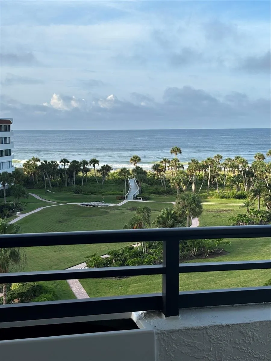 1465 GULF OF MEXICO DRIVE #504 Longboat Key, FL 34228