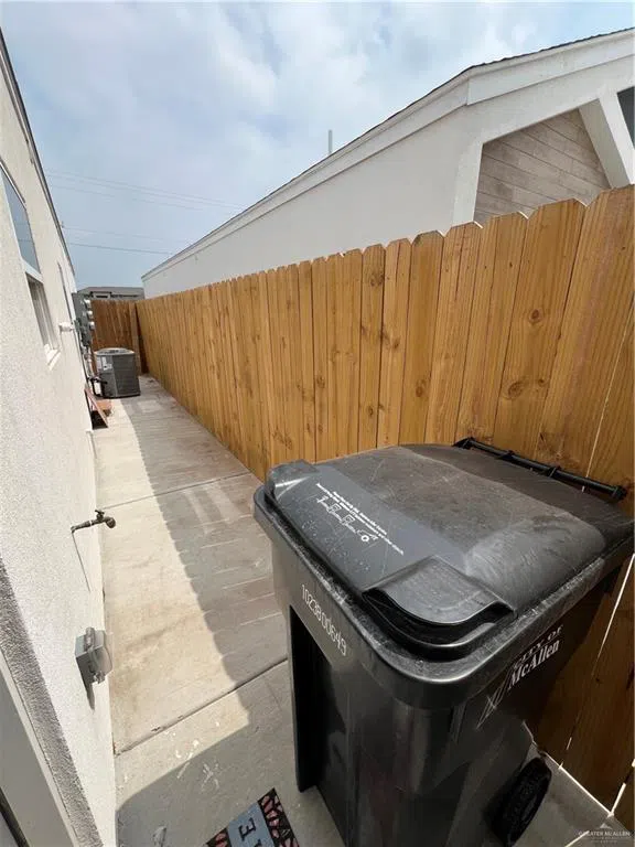1421 Iris Avenue #3 McAllen, TX 78504