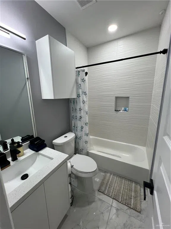 1421 Iris Avenue #3 McAllen, TX 78504