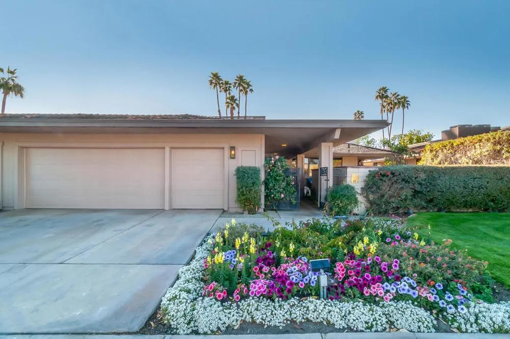 17 Dartmouth Drive Rancho Mirage, CA 92270