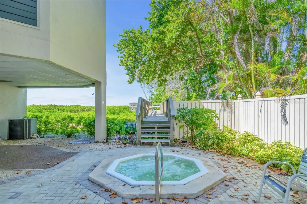 5611 GULF OF MEXICO DRIVE #1 Longboat Key, FL 34228