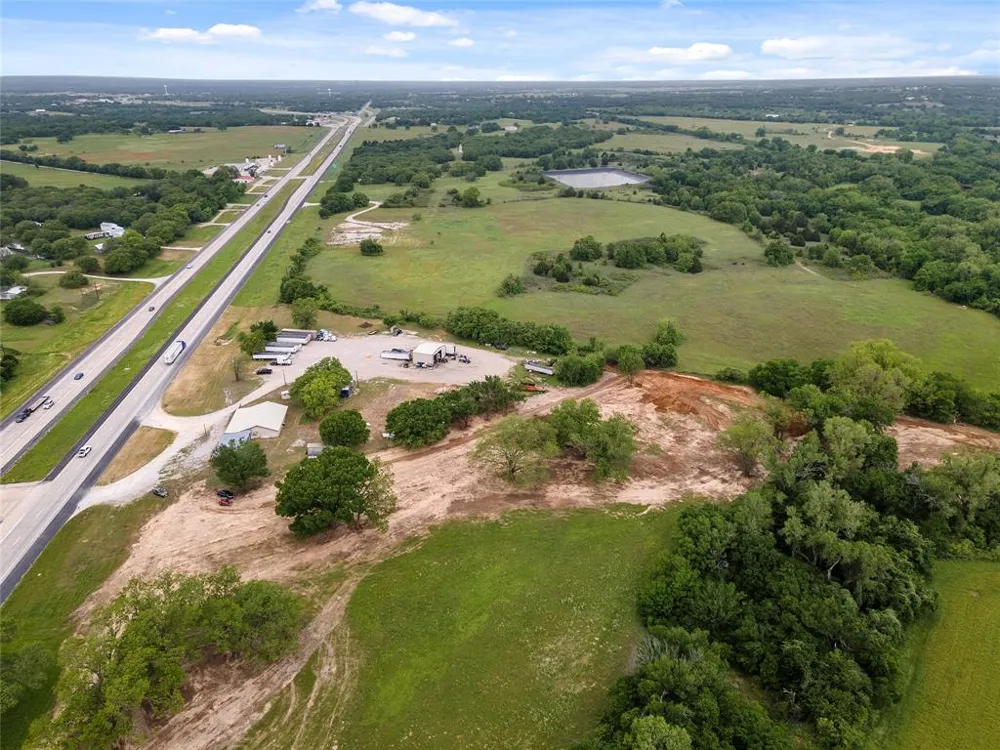 5716 287 Alvord, TX 76225