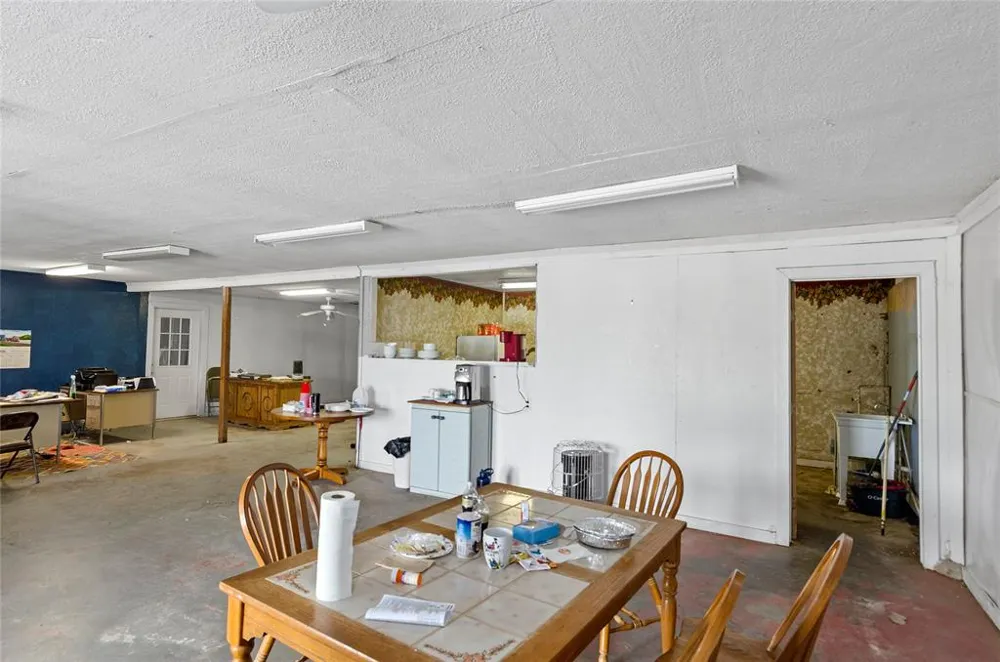 5716 287 Alvord, TX 76225