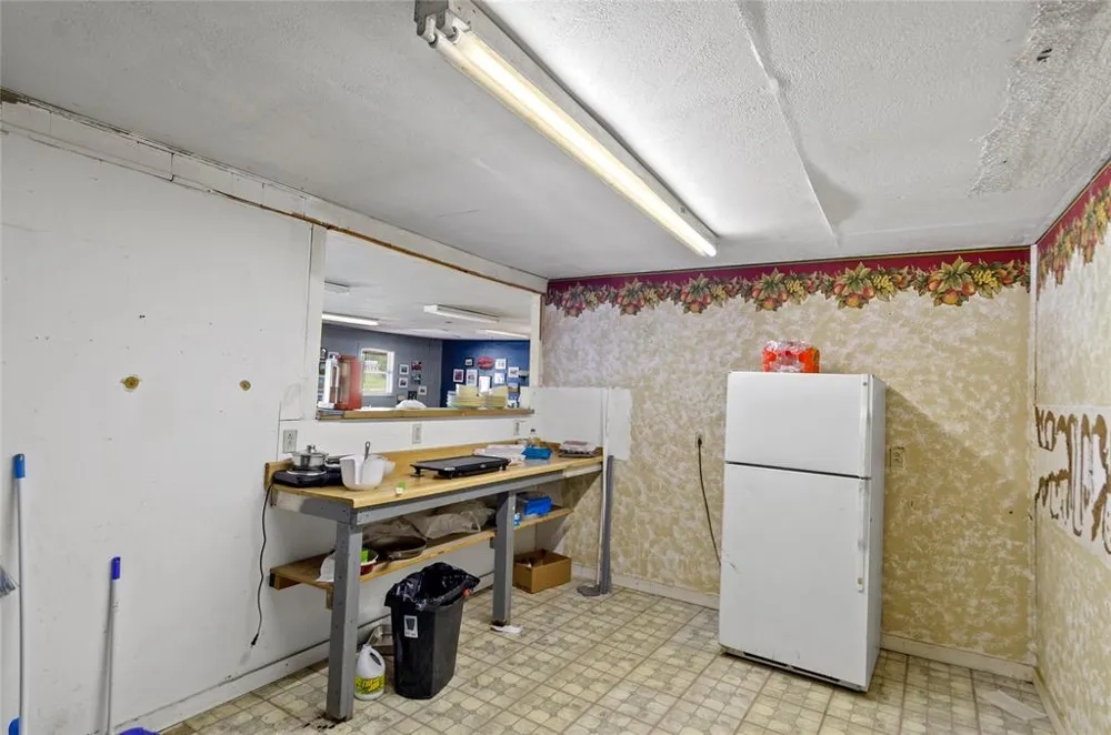 5716 287 Alvord, TX 76225