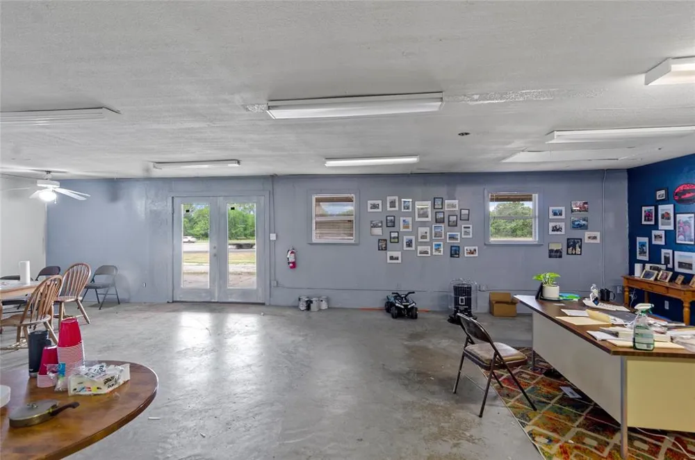 5716 287 Alvord, TX 76225