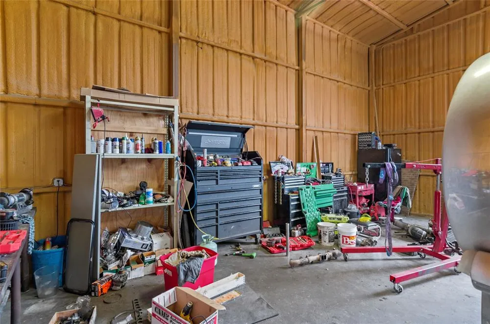 5716 287 Alvord, TX 76225