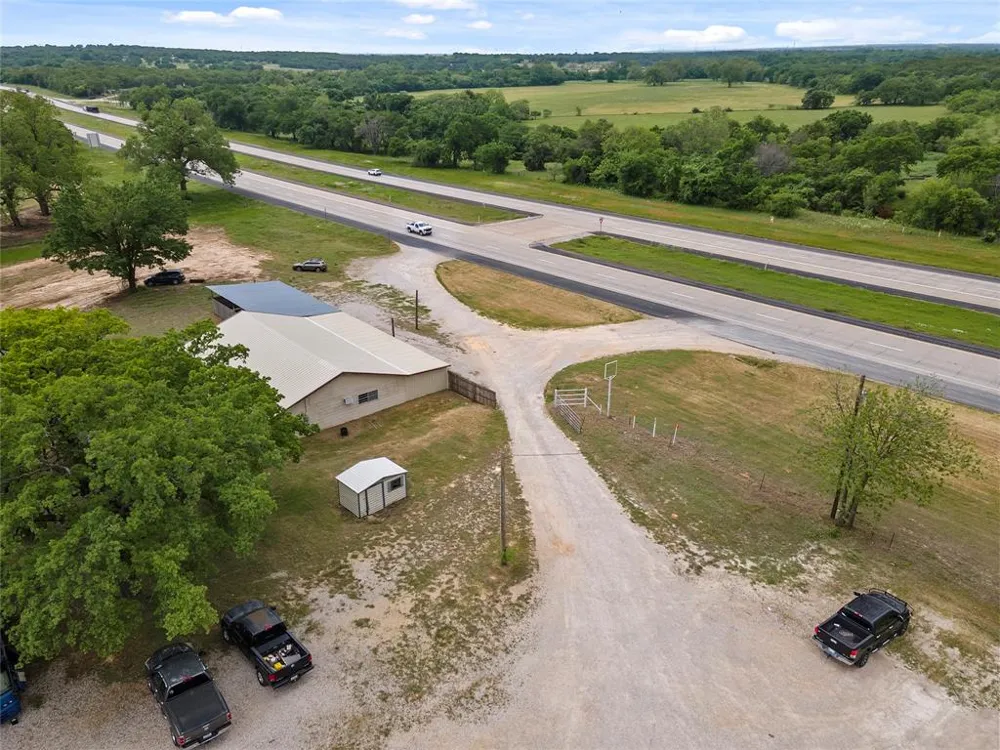 5716 287 Alvord, TX 76225