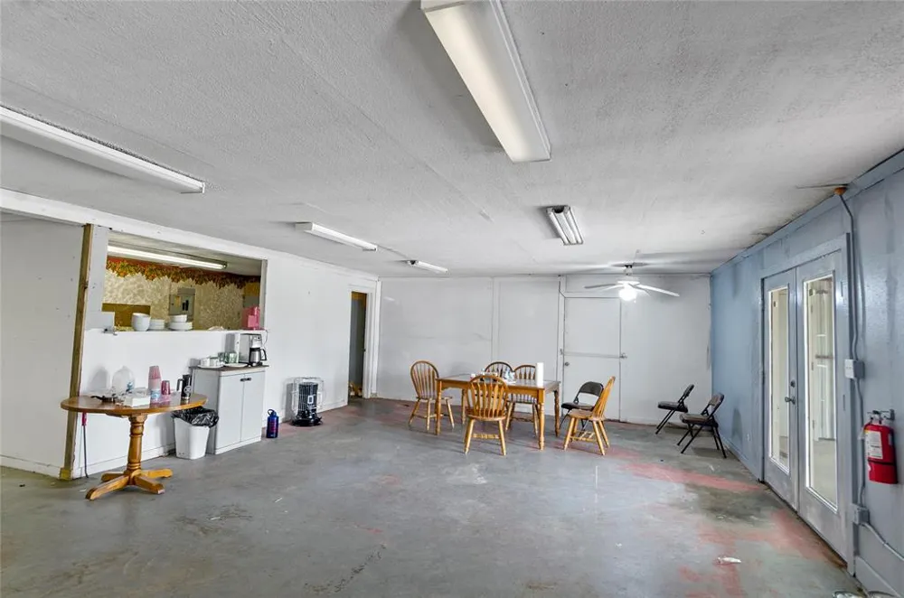 5716 287 Alvord, TX 76225