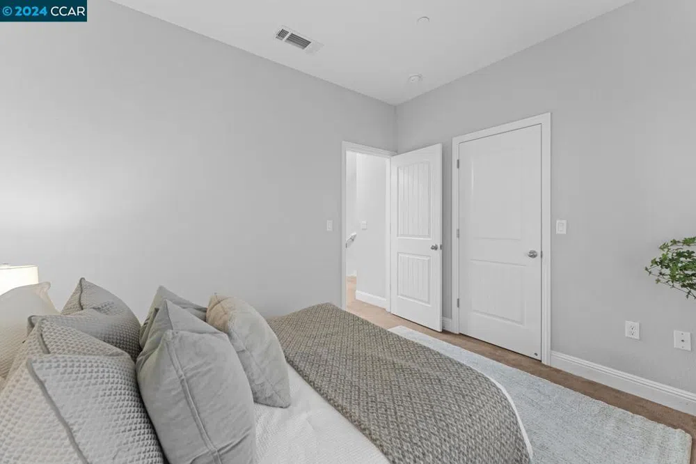 1252 Detroit Ave #2 Concord, CA 94520