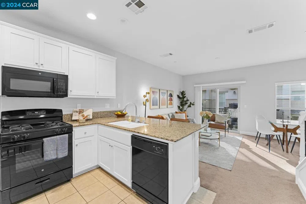 1252 Detroit Ave #2 Concord, CA 94520