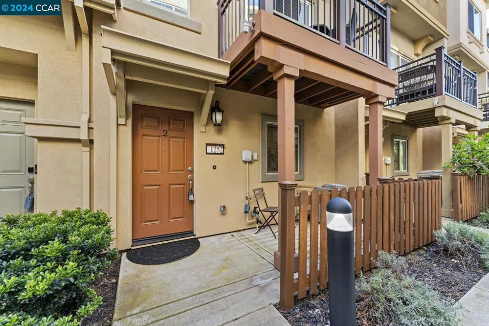 1252 Detroit Ave #2 Concord, CA 94520