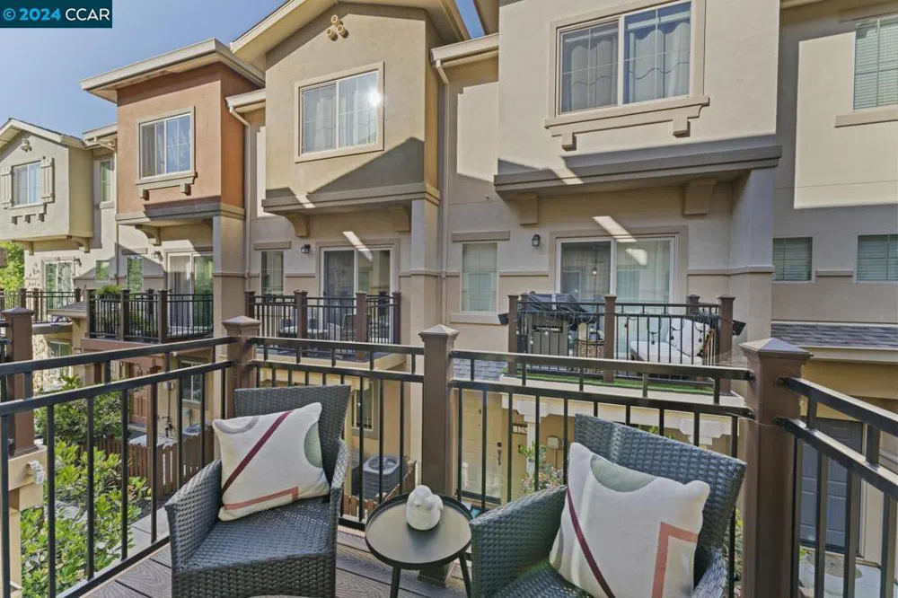 1252 Detroit Ave #2 Concord, CA 94520