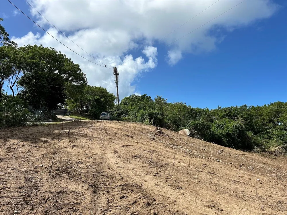 LA LLAVE Vieques, PR 00765