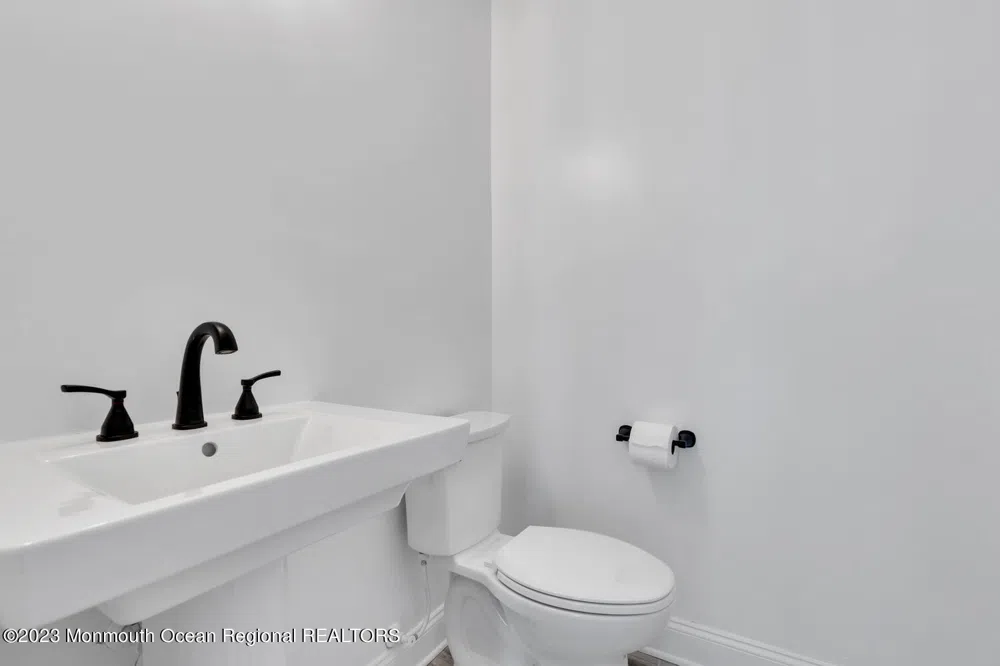 106 8th Avenue Seaside Park, NJ 08752