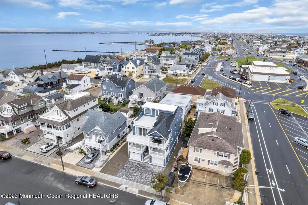 106 8th Avenue Seaside Park, NJ 08752
