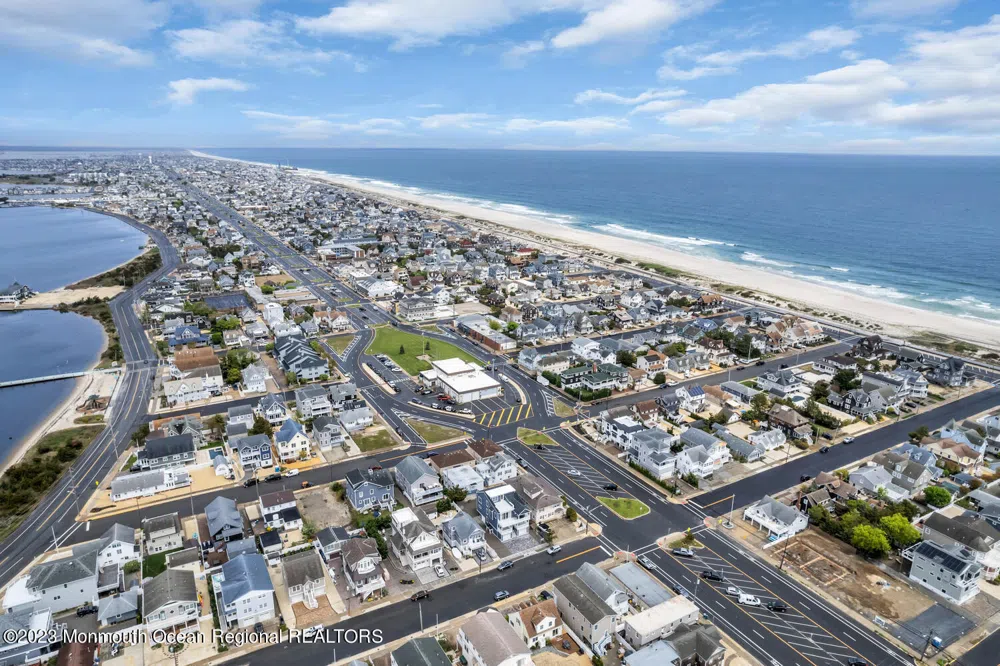 106 8th Avenue Seaside Park, NJ 08752