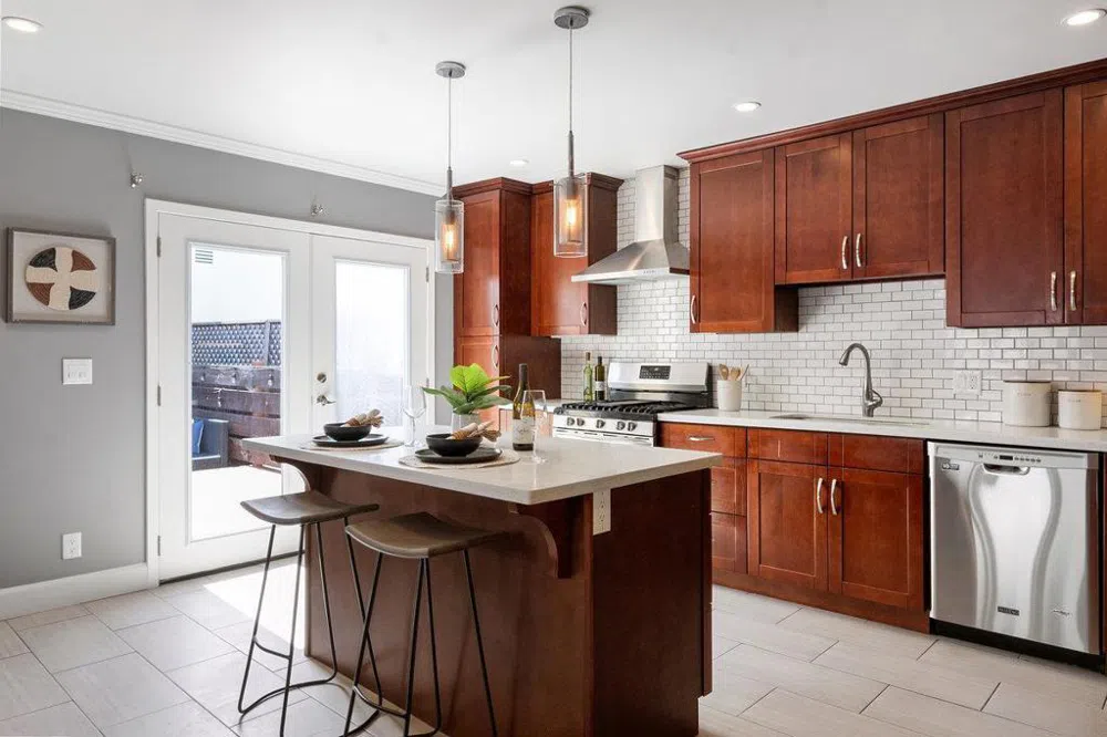 320 San Jose Avenue Millbrae, CA 94030