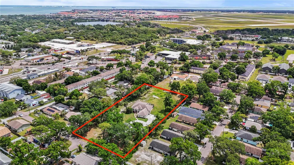 3902 W ELROD AVENUE Tampa, FL 33616