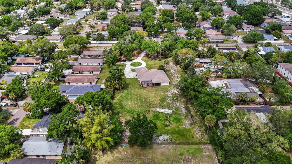 3902 W ELROD AVENUE Tampa, FL 33616