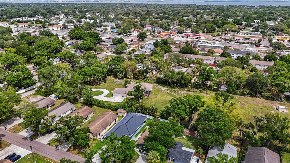 3902 W ELROD AVENUE Tampa, FL 33616