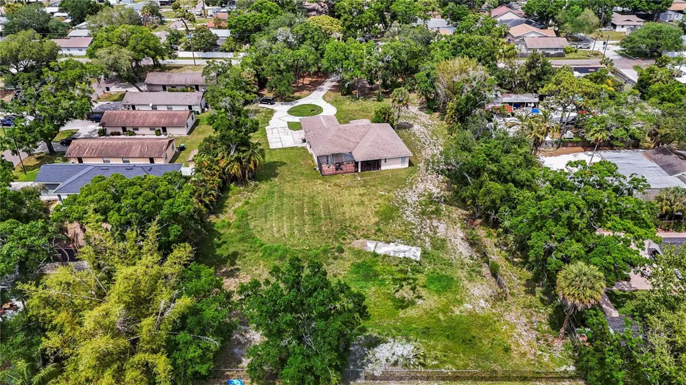 3902 W ELROD AVENUE Tampa, FL 33616