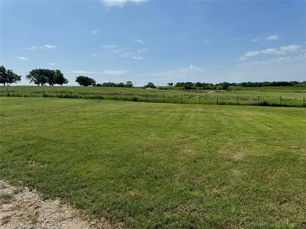 1273 Wall Street Road Gunter, TX 75058