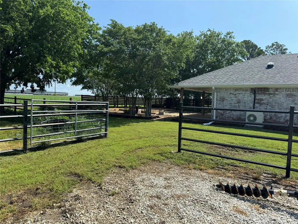 1273 Wall Street Road Gunter, TX 75058