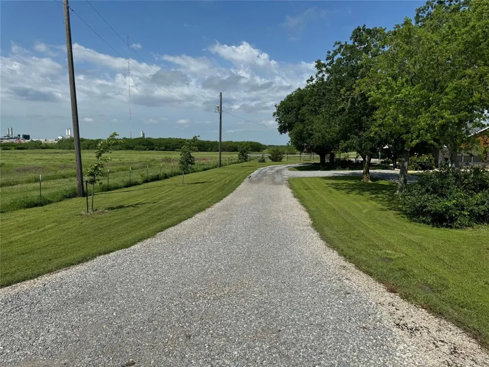 1273 Wall Street Road Gunter, TX 75058