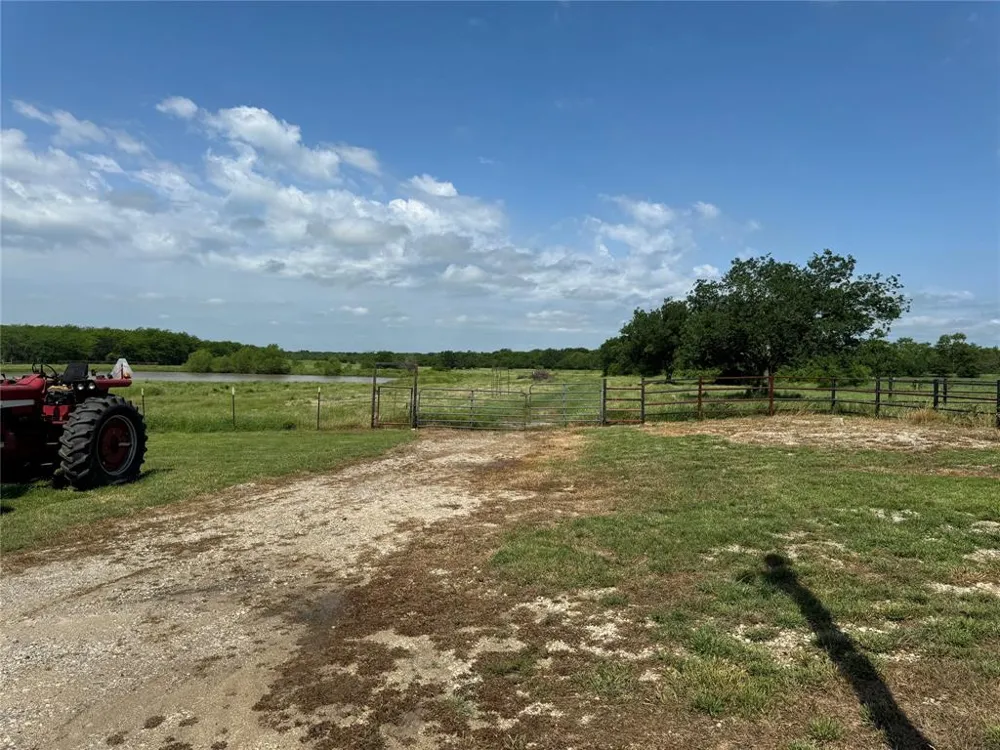 1273 Wall Street Road Gunter, TX 75058
