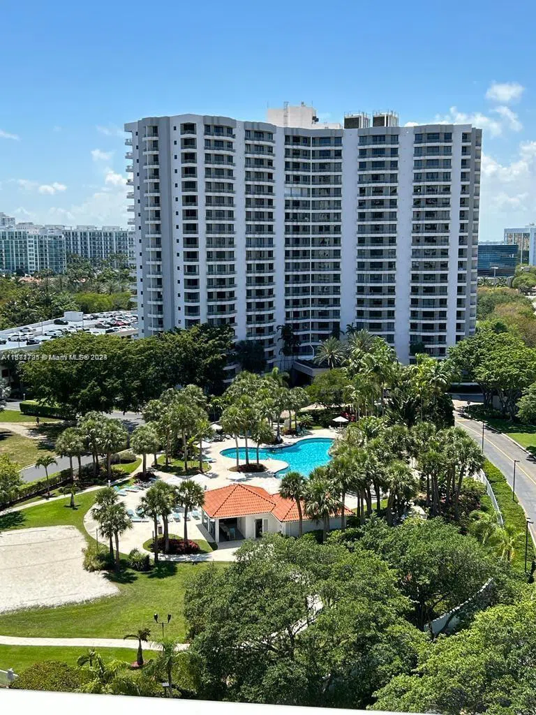 3300 NE 192nd St #1506 Aventura, FL 33180