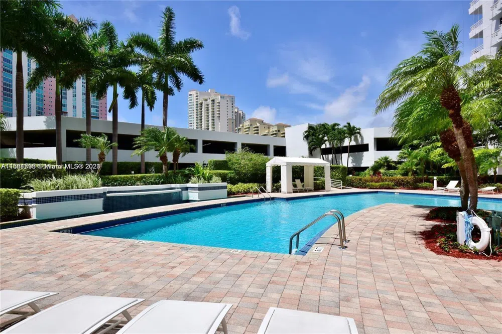 3300 NE 192nd St #1506 Aventura, FL 33180
