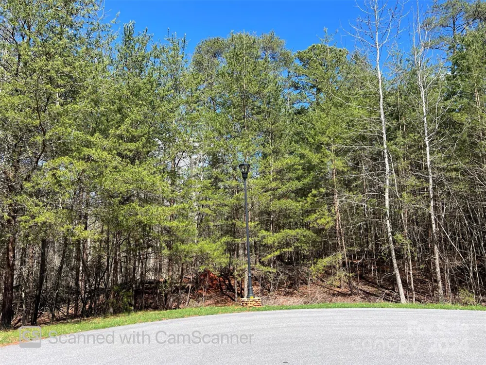 225 Kingfisher Court New London, NC 27371