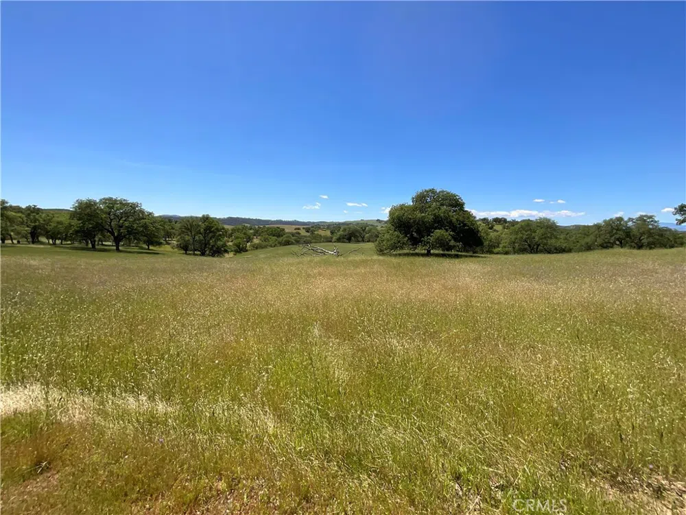 2 Interlake Road Bradley, CA 93426
