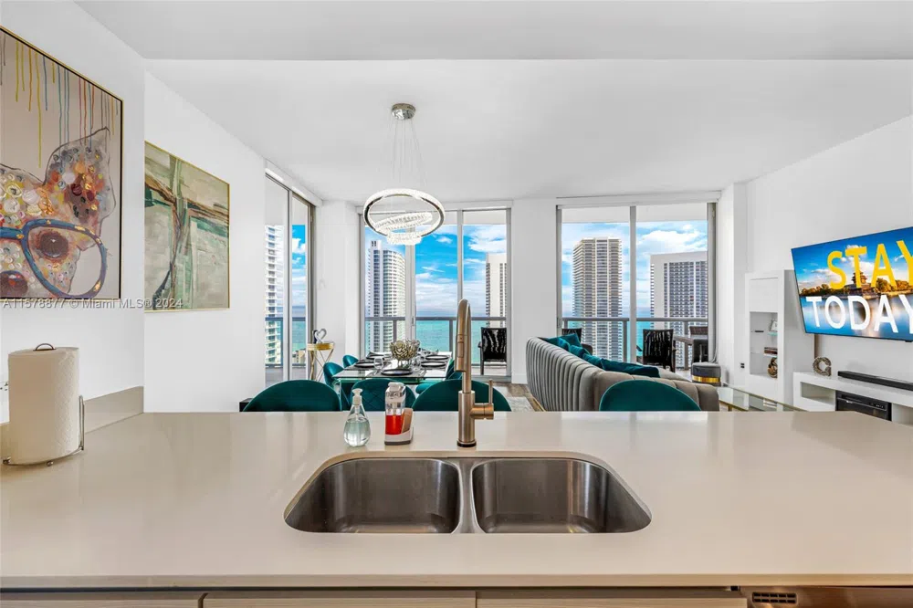 2600 E Hallandale Beach Blvd #T3302 Hallandale Beach, FL 33009