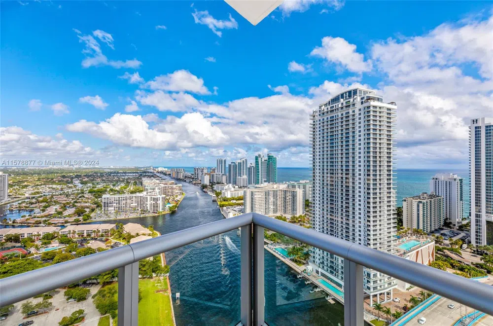 2600 E Hallandale Beach Blvd #T3302 Hallandale Beach, FL 33009