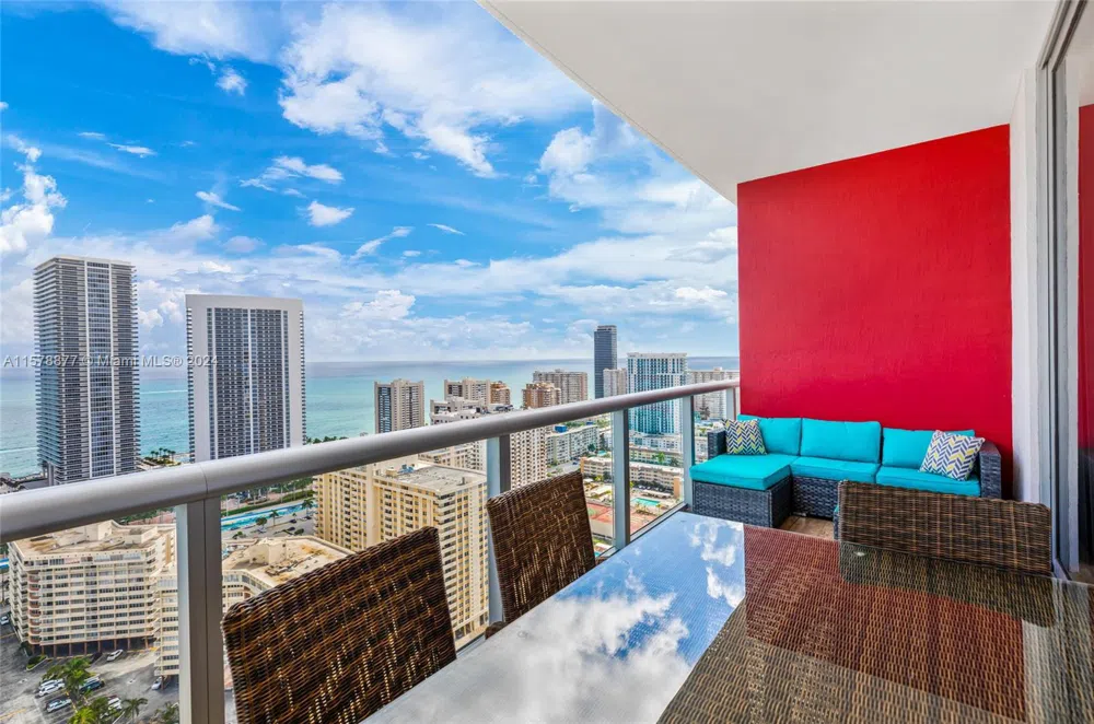 2600 E Hallandale Beach Blvd #T3302 Hallandale Beach, FL 33009