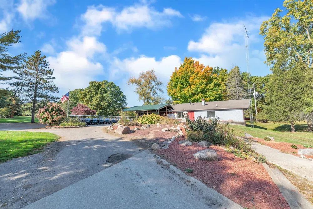 5751 Brooklyn Road Jackson, MI 49201