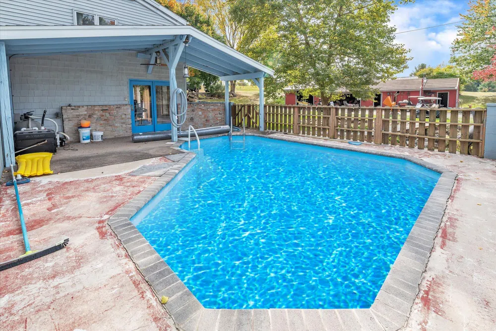 5751 Brooklyn Road Jackson, MI 49201