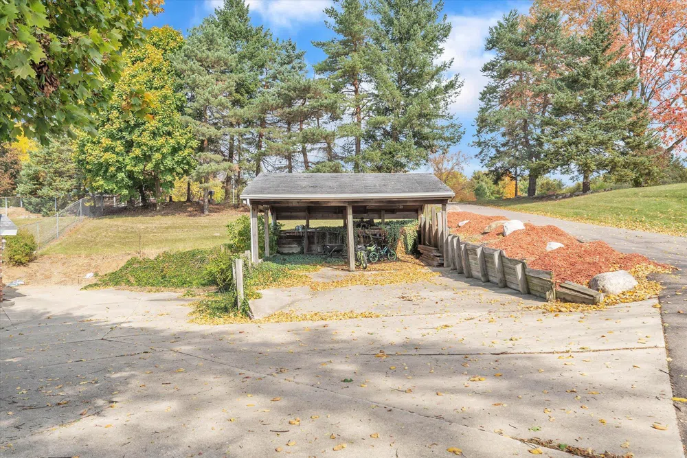 5751 Brooklyn Road Jackson, MI 49201