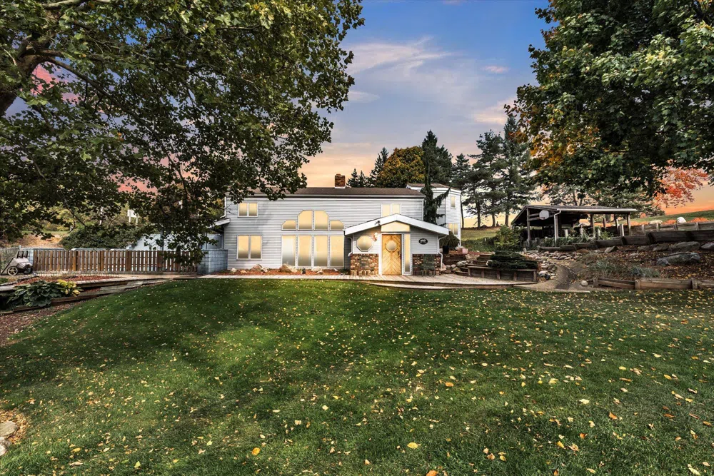 5751 Brooklyn Road Jackson, MI 49201
