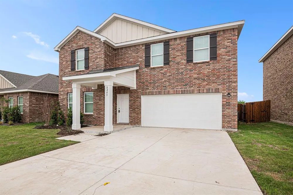 8245 Stovepipe Drive Fort Worth, TX 76179