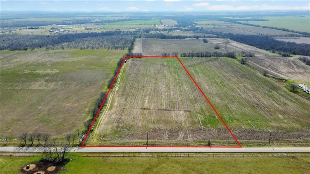 10 Airport Road Tioga, TX 76271