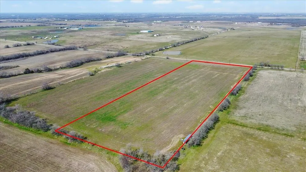 10 Airport Road Tioga, TX 76271