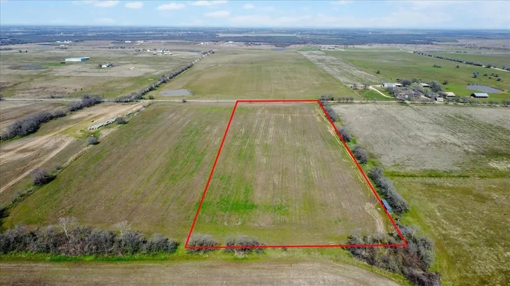 10 Airport Road Tioga, TX 76271
