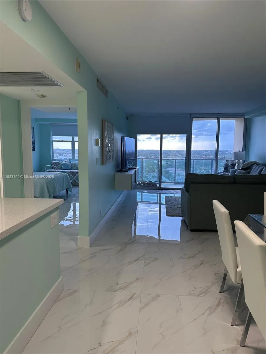 2501 S Ocean Dr #1530 Hollywood, FL 33019