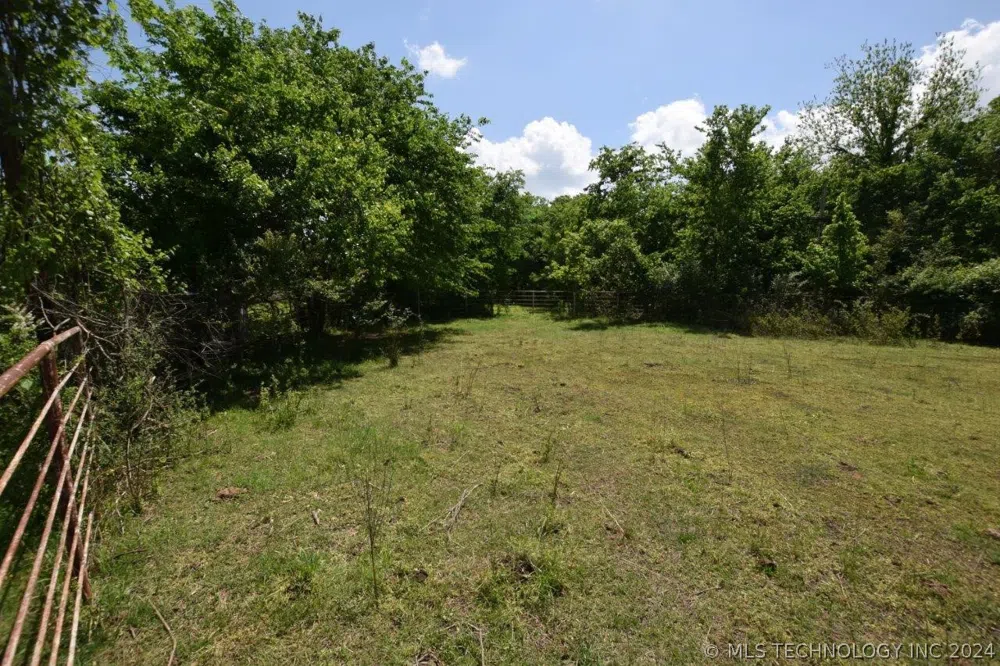 63125 S 4750 ROAD Watts, OK 74964