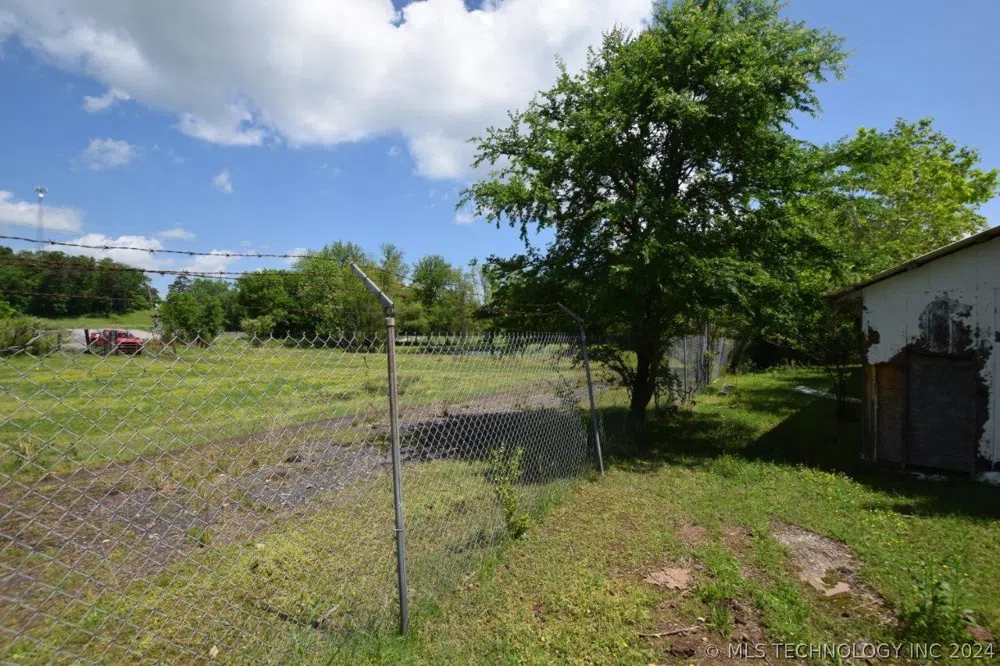 63125 S 4750 ROAD Watts, OK 74964
