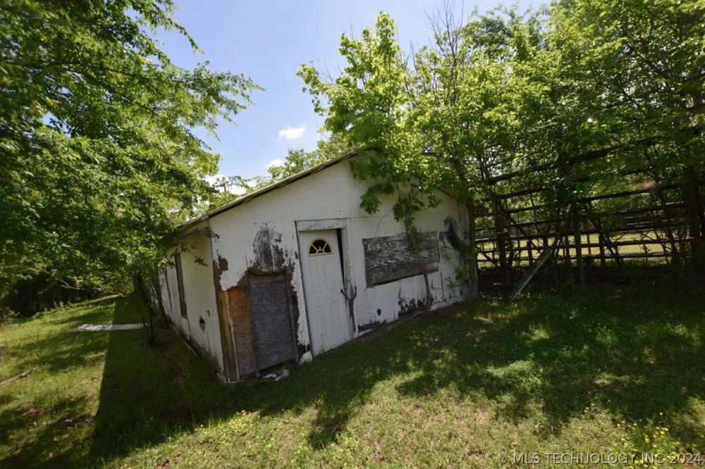 63125 S 4750 ROAD Watts, OK 74964